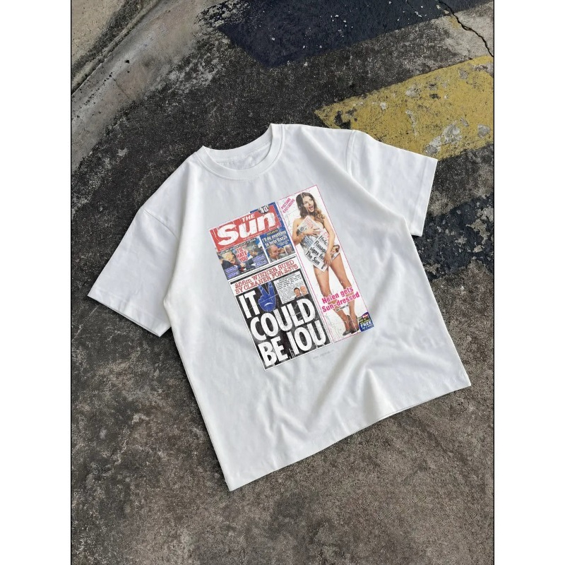 Women'S Fashion Magazine - Female Vintage Newspaper T‑Shirt Magazine Slogan