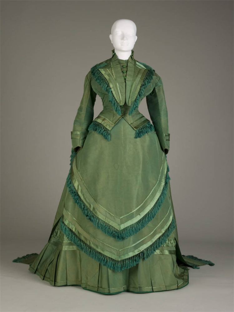 1870s Victorian Fashion Green  - Women'S Fashion Victorian review and price